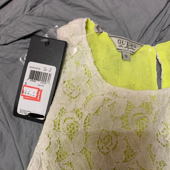 Guess - Picture 3 of 7